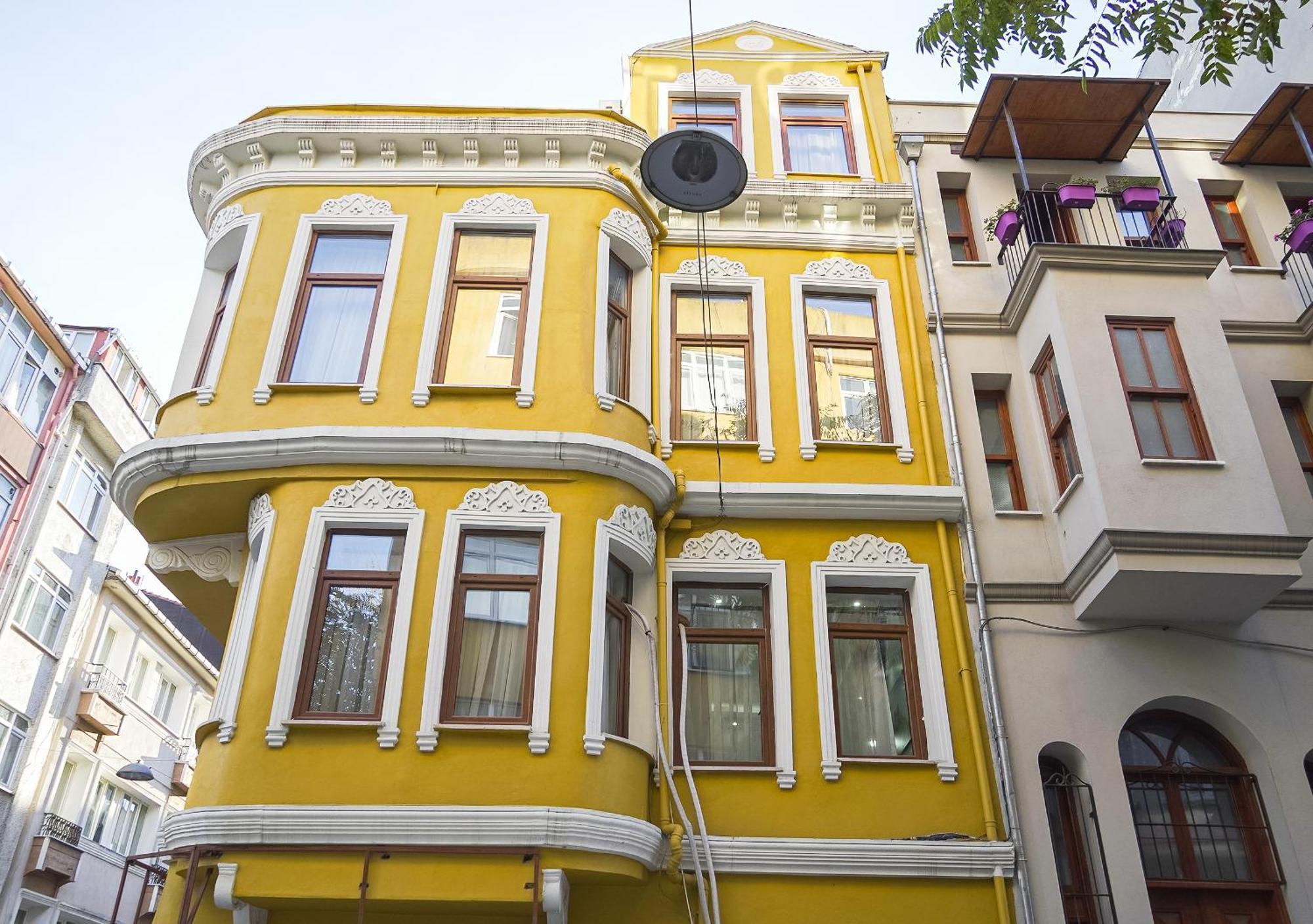Mar İstanbul